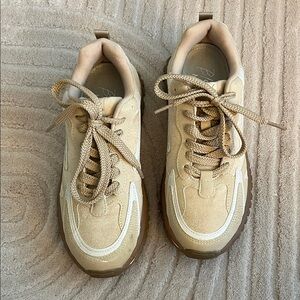 Blowfish Malibu Beige and Cream Sneakers